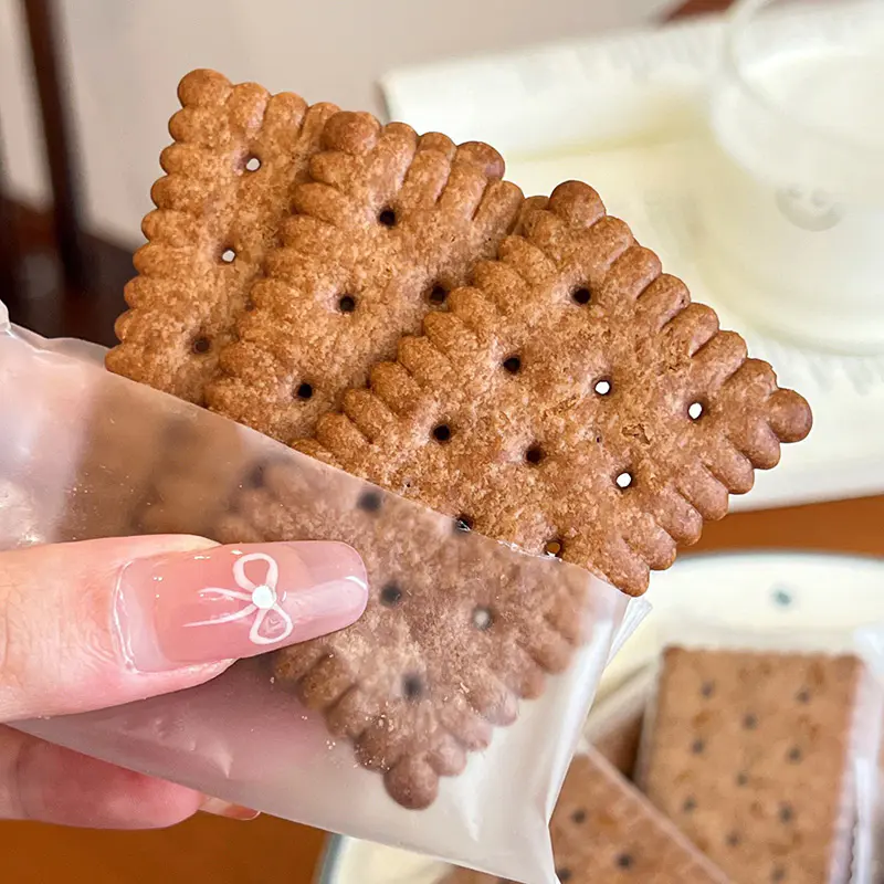 Biscotti al latte al gusto cioccolato al latte