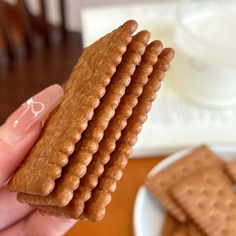 Biscotti al latte al gusto cioccolato al latte