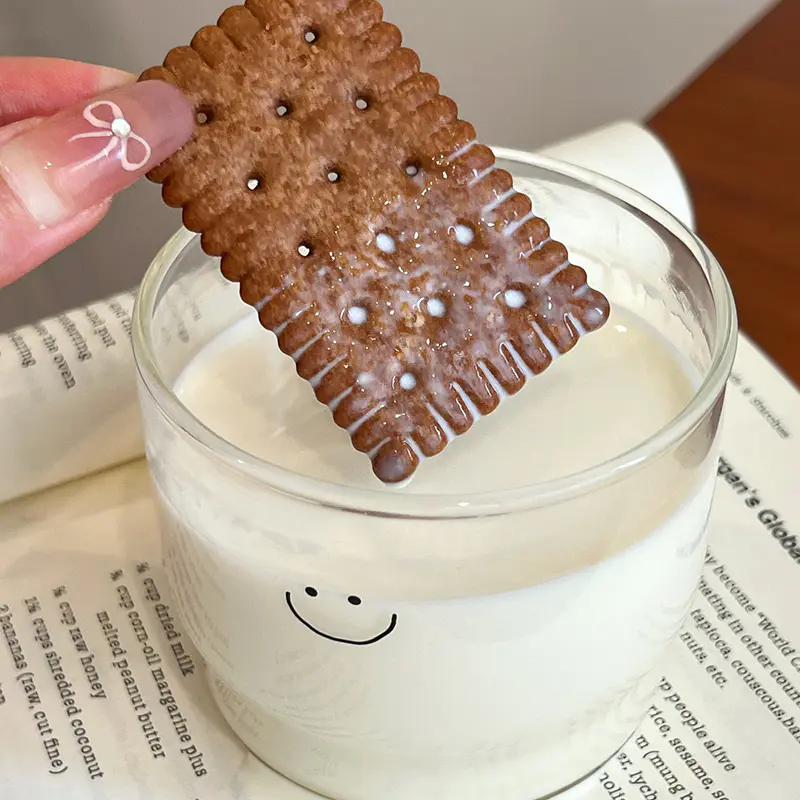 Biscotti al latte al gusto cioccolato al latte