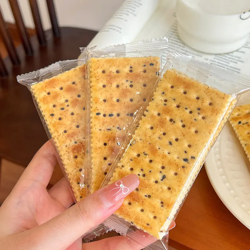 Cracker con soda e semi di chia