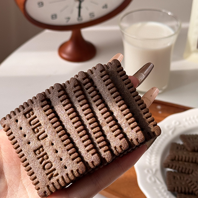 Biscotti al gusto cacao ad alto contenuto di calcio e ferro