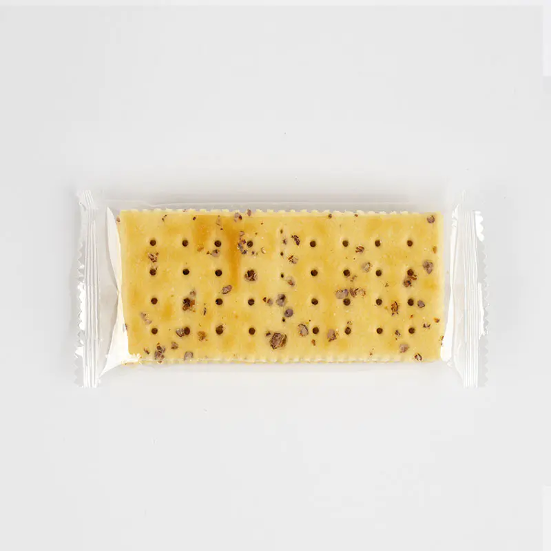 Crackers di soda e prosciutto al tartufo nero